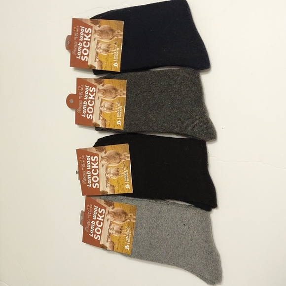 Heat Trendz Other - Lamb Wool Socks 4 Pair Solid Thick and Smart Mens Neutral Basic Solid Colors